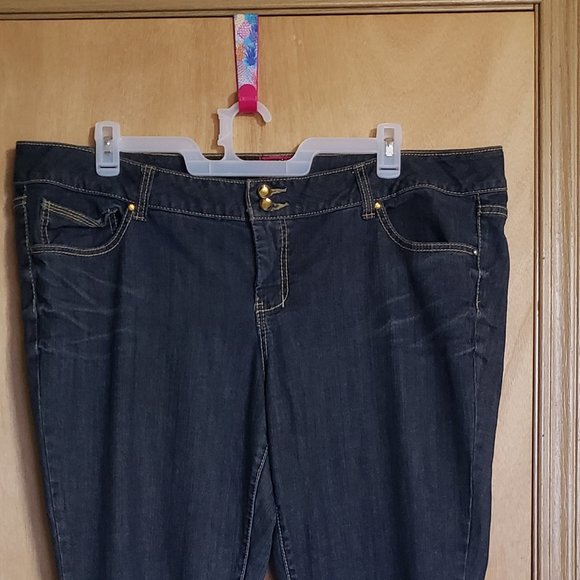 Torrid Denim Size 22 Faux Jewel Double Button - Picture 2 of 5